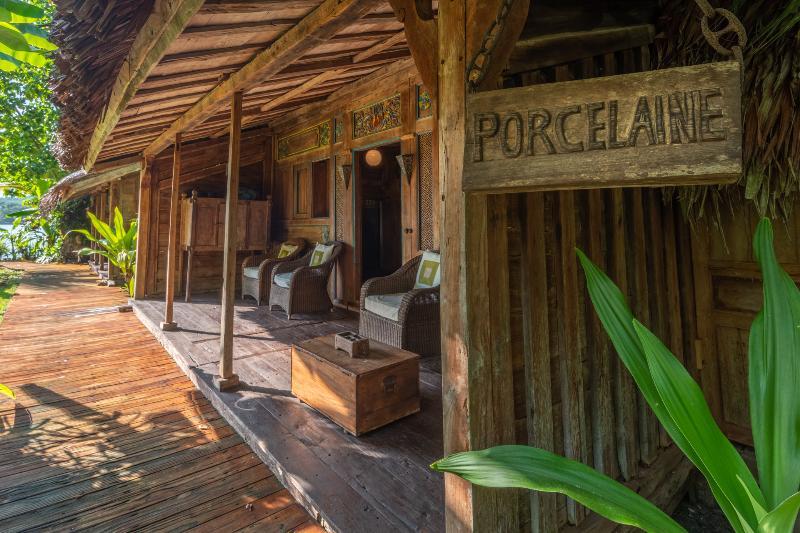 Ratua Private Island Resort Aimbuei Bay Luaran gambar